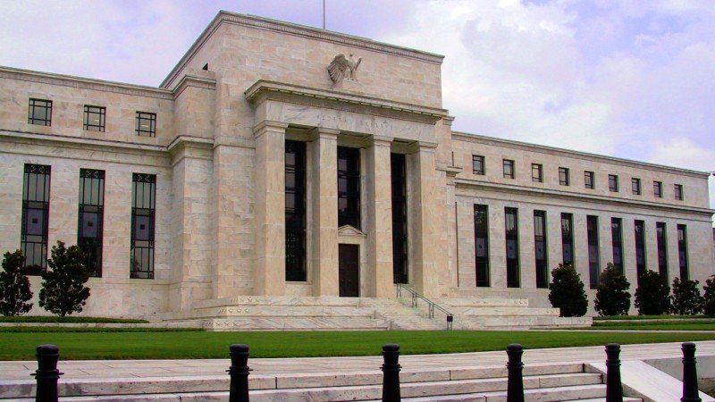El peso y la Bolsa Mexicana pierden a media sesión El peso y la Bolsa Mexicana pierden a media sesión