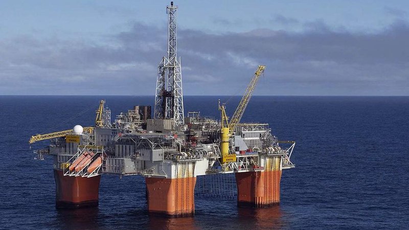 Irán: Es posible que OPEP no reduzca producción del crudo en 2018